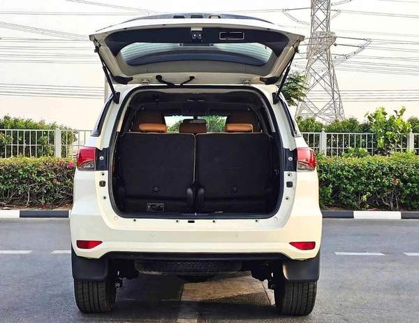 Toyota Fortuner EXR 2.7L (160 HP) EXR/ GCC/ LEATHER SEATS/ NON ACCIDENT/ 1068 MONTHLY/LOT#107793