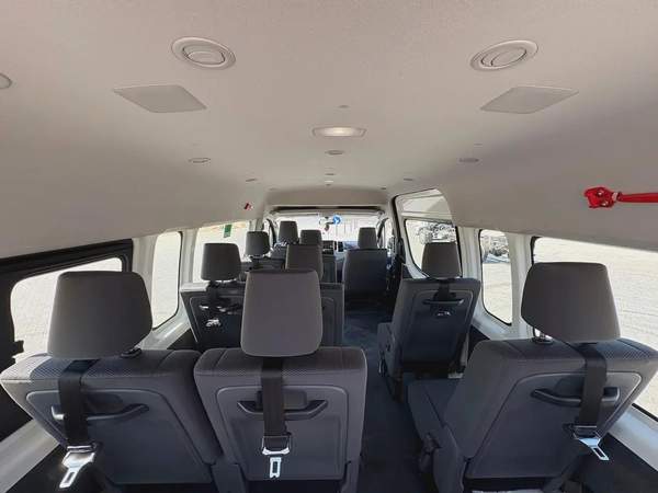 Toyota Hice 2022 Automatic calen car