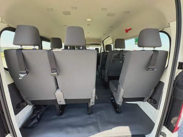 Toyota Hice 2022 Automatic calen car