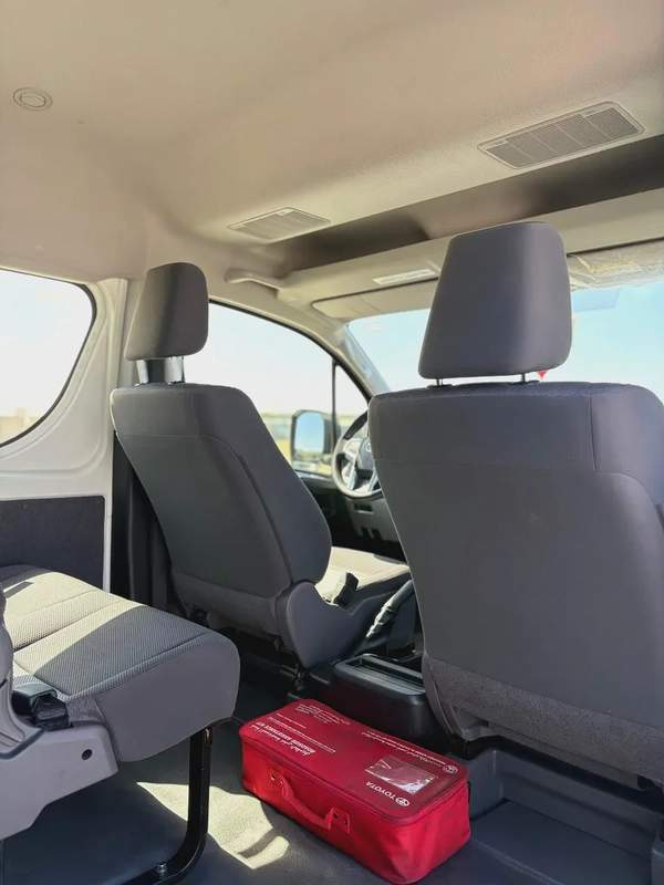 Toyota Hice 2022 Automatic calen car