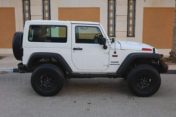 Jeep Wrangler Sport 3.6-2016-165000KM-GCC SPECS-EXCELLENT CONDITION
