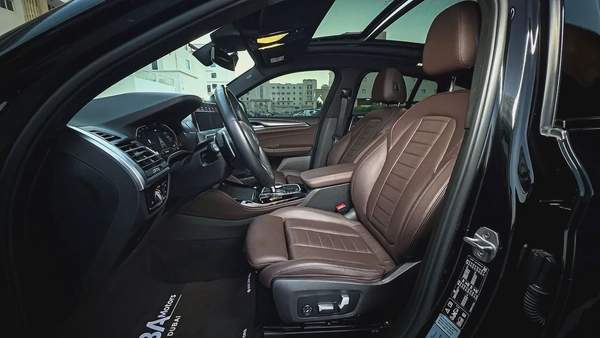 2023 BMW X4 - xDrive - M-Package | 20,000 kms