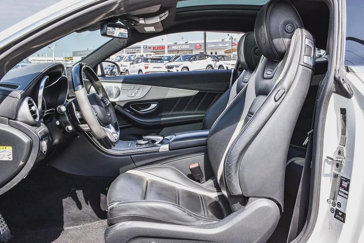 2017- BENZ C63s AMG COUPE - SUPER CLEAN - LIKE NEW - ONLY 86,000 KM-11-11
