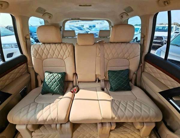Toyota Land Cruiser GR SPORT/V8 4.6L/2022 SHAPE/ BODY KIT/ FULL OPTION/ SPECIAL COLOR/ EXPORT ONLY/LOT#60306