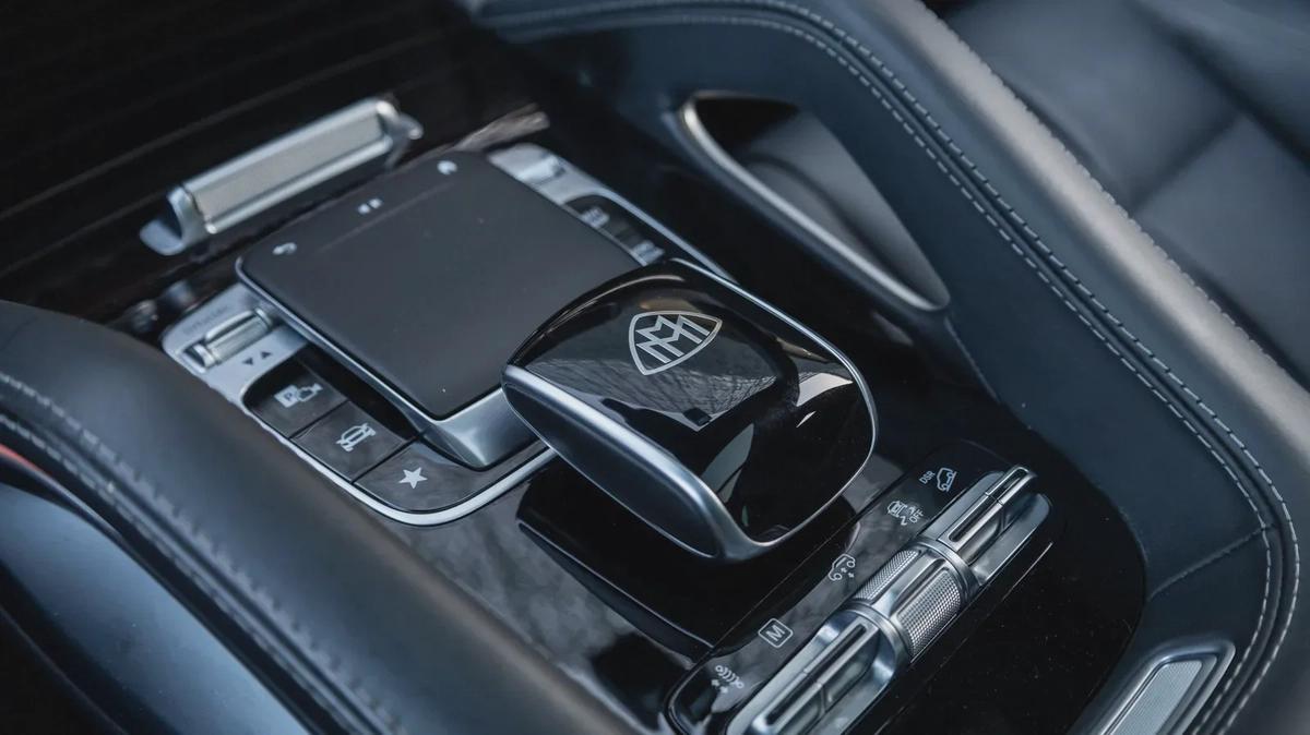 Mercedes-Benz Maybach GLS 600 2022-3-3