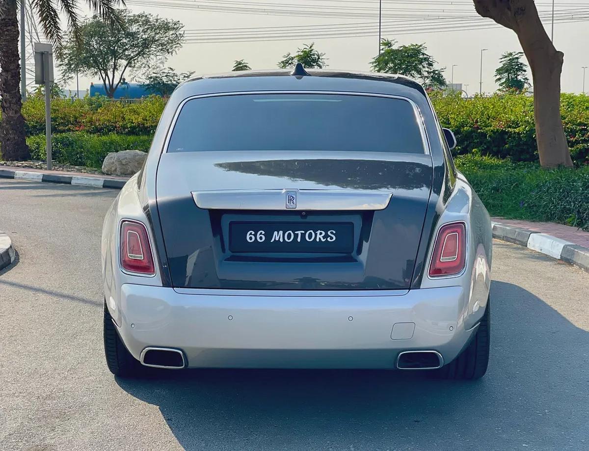 2019 Dual Tone Rolls Royce Phantom GCC Spec’s with 56,469 Km Driven-5-5