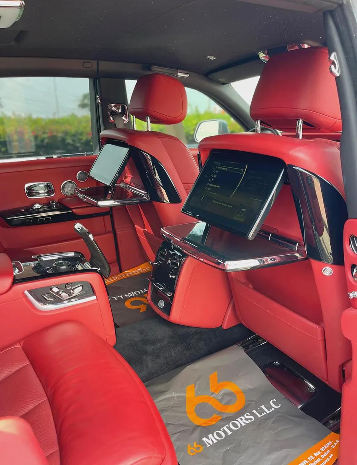 2019 Dual Tone Rolls Royce Phantom GCC Spec’s with 56,469 Km Driven-13-13