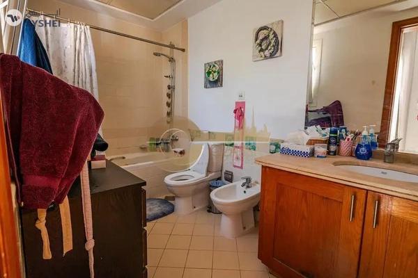 Spacious 3 BR |Prime Location |Single Row |Type 3M