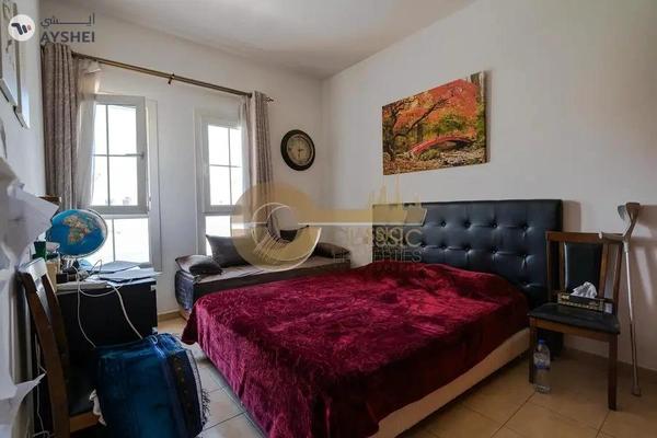 Spacious 3 BR |Prime Location |Single Row |Type 3M