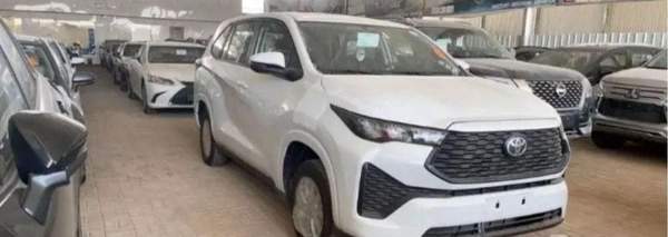 Toyota Innova 2024 TOYOTA INNOVA 2.0L MINIVAN 5 DOORS PETROL AUTOMATIC ZERO KM