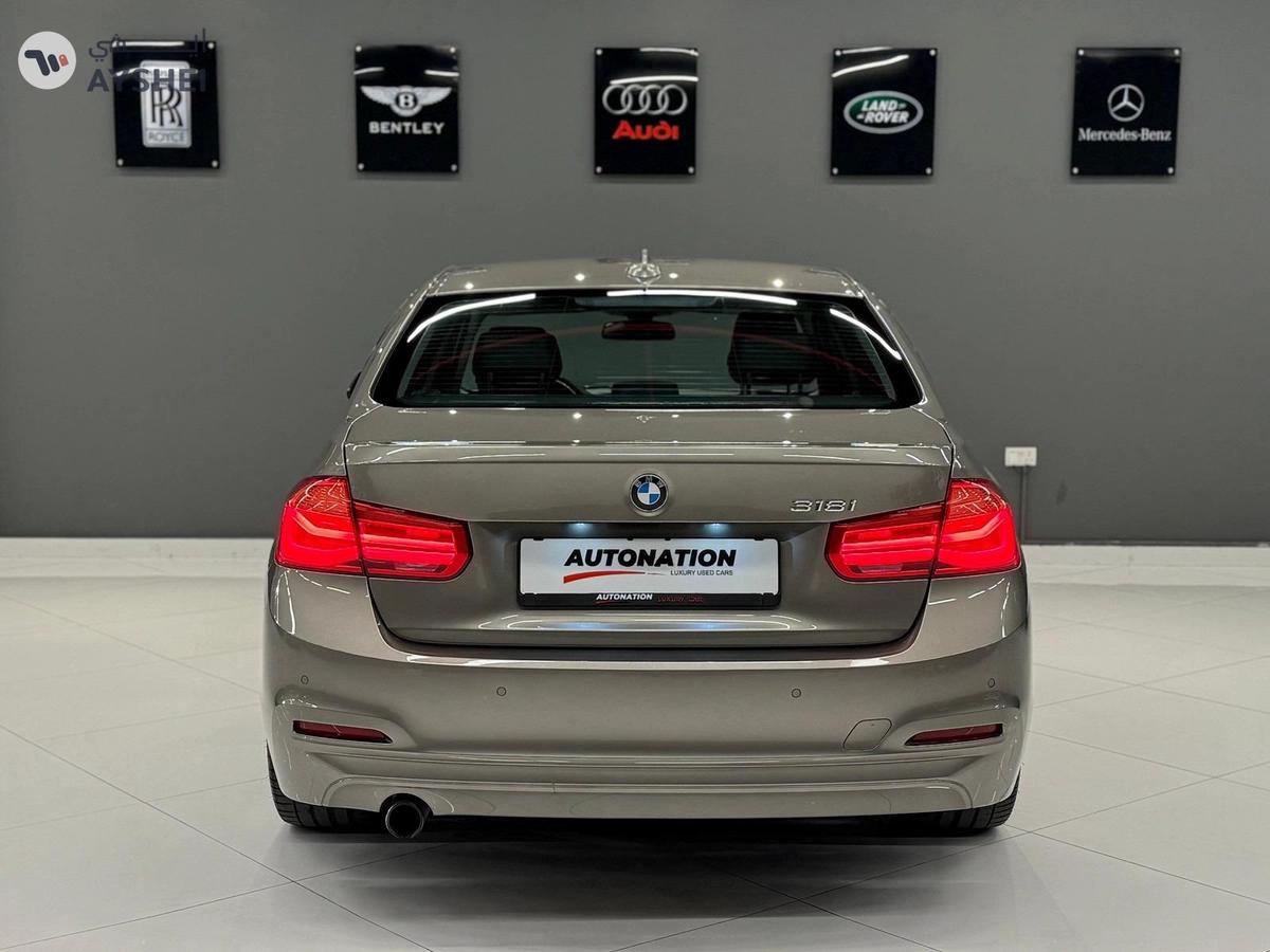 BMW 3 Series 318 2017-4-4