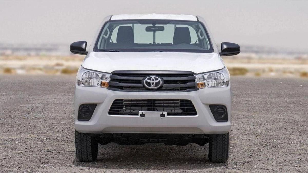 Toyota Hilux HILUX 2.4L MT DIESEL DEFULOCK 2024-1-1