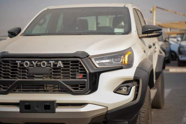 TOYOTA HILUX GR SPORT 4.0 GCC 2024 MODEL