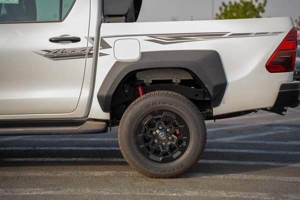 TOYOTA HILUX GR SPORT 4.0 GCC 2024 MODEL