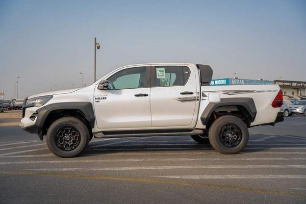 TOYOTA HILUX GR SPORT 4.0 GCC 2024 MODEL
