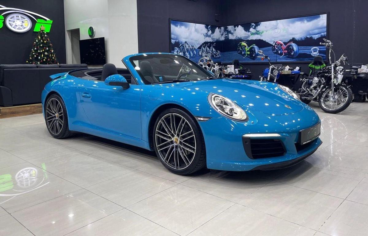 Porsche 911 Carrera 3.6L Convertible-5-5