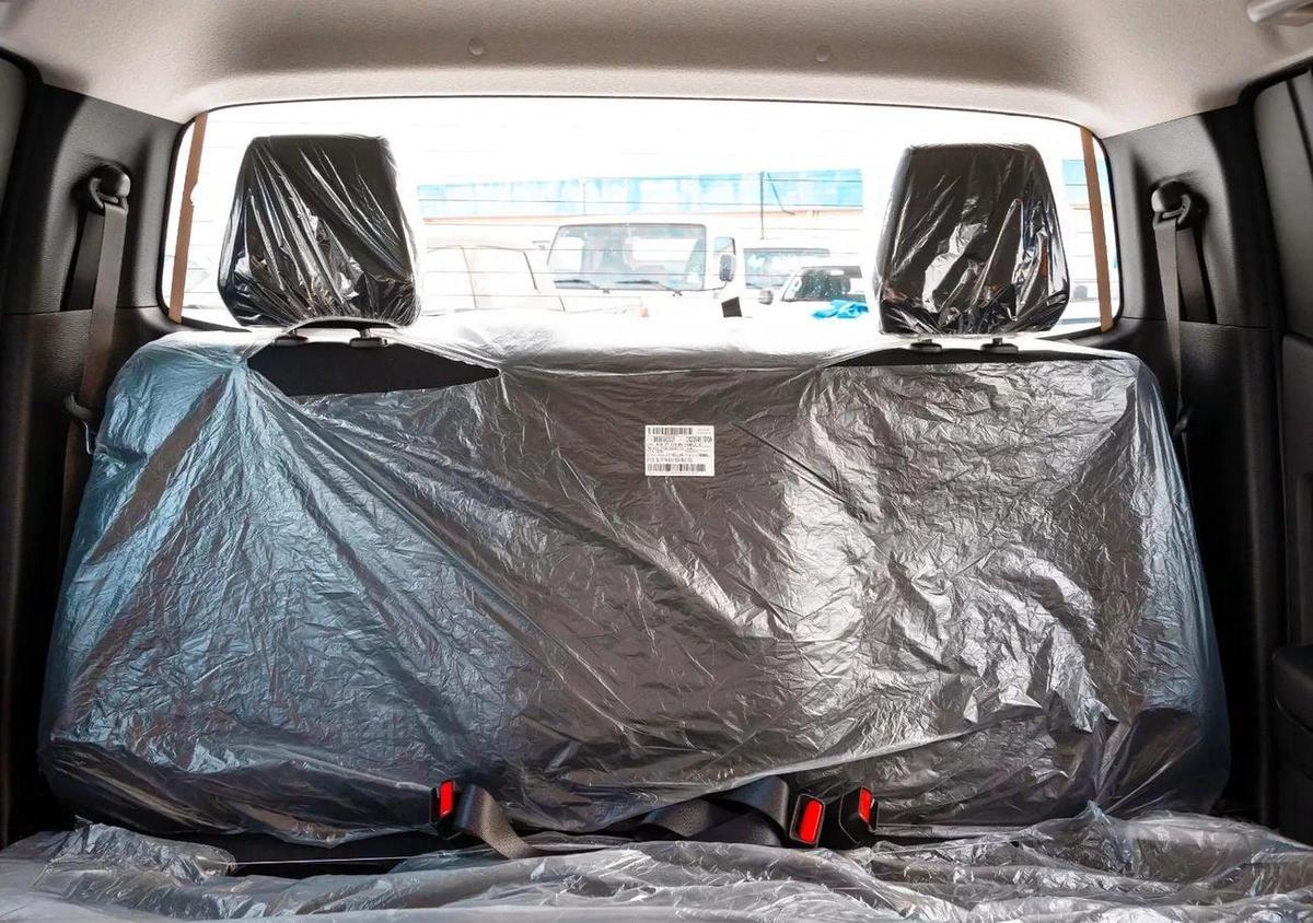 Mitsubishi L200 GL Double Cab Diesel M/T 2.4L 2025-18-18
