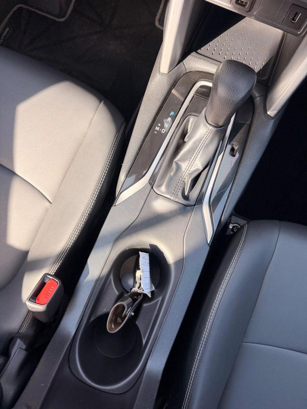 Toyota Corolla Cross Full option 2.0L 2022 model-11-11