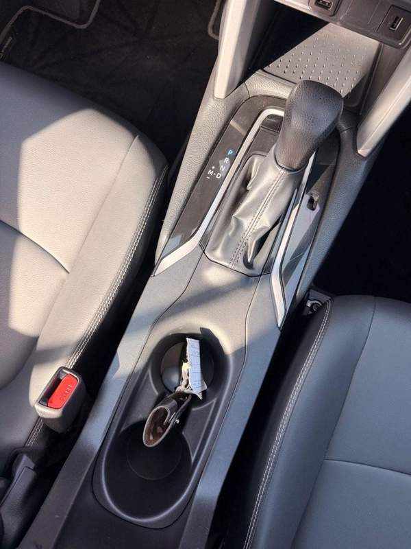 Toyota Corolla Cross Full option 2.0L 2022 model