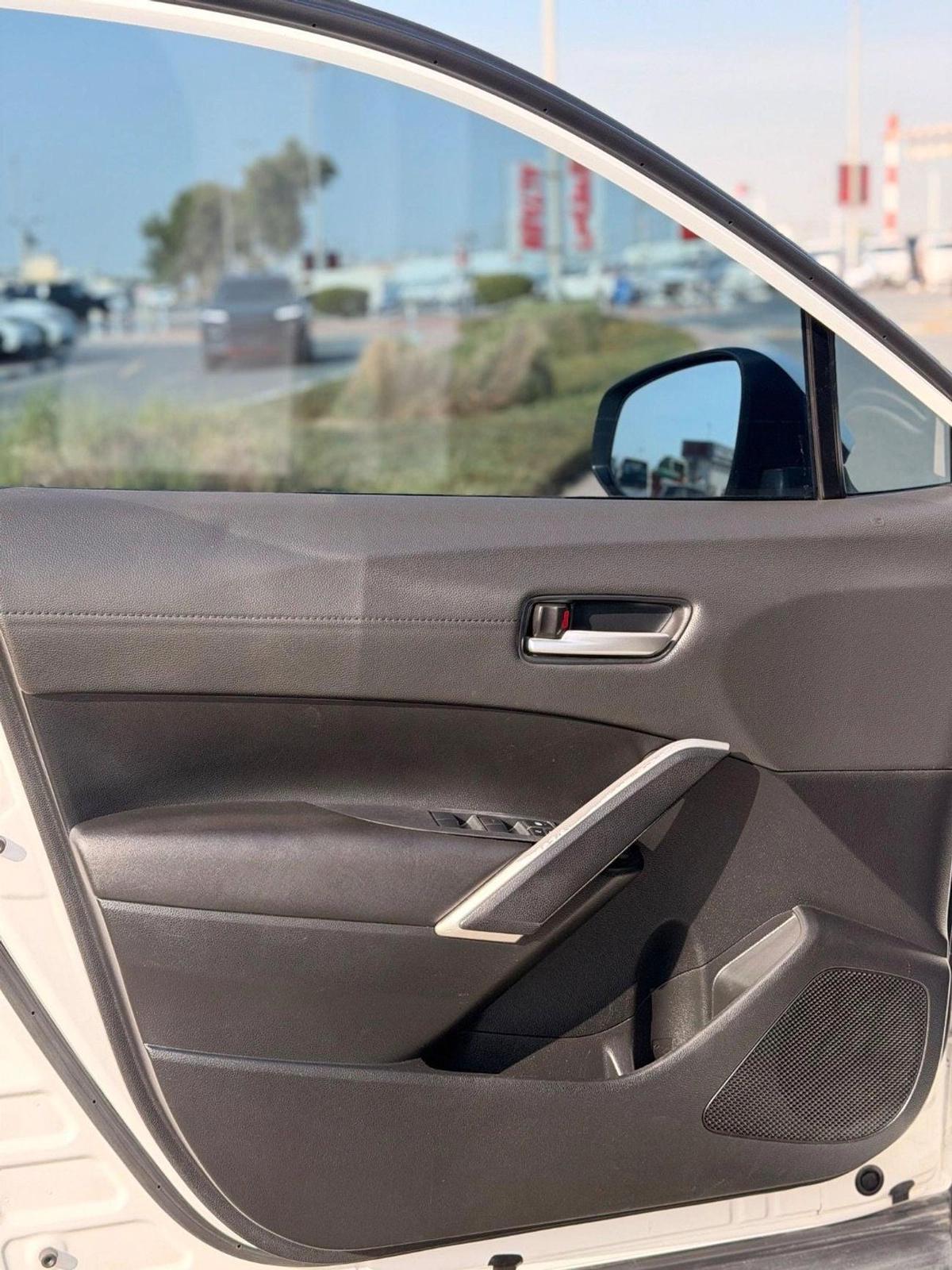 Toyota Corolla Cross Full option 2.0L 2022 model-17-17