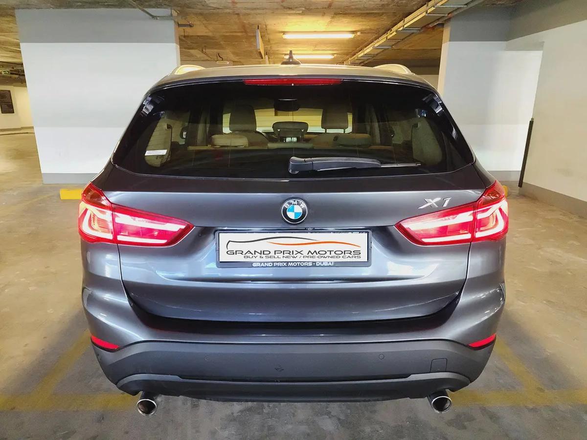 BMW X1 SDrive20i V4 2.0 2018 Model GCC Specs In Perfect Condition-7-7