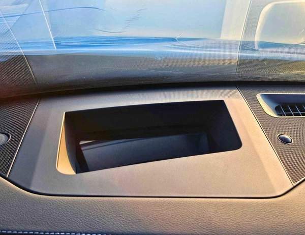 Nissan Patrol SE PLATINUM /3.8L V6 /LEATHER WITH PWR SEATS/PANORAMIC ROOF/360*CAMERA/F/OPTIONN