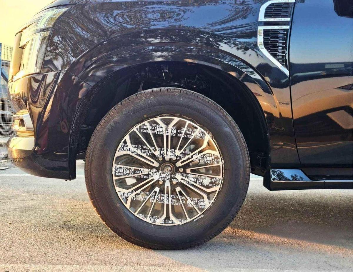 Nissan Patrol SE PLATINUM /3.8L V6 /LEATHER WITH PWR SEATS/PANORAMIC ROOF/360*CAMERA/F/OPTIONN-15-15