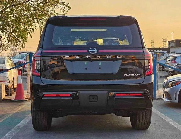 Nissan Patrol SE PLATINUM /3.8L V6 /LEATHER WITH PWR SEATS/PANORAMIC ROOF/360*CAMERA/F/OPTIONN