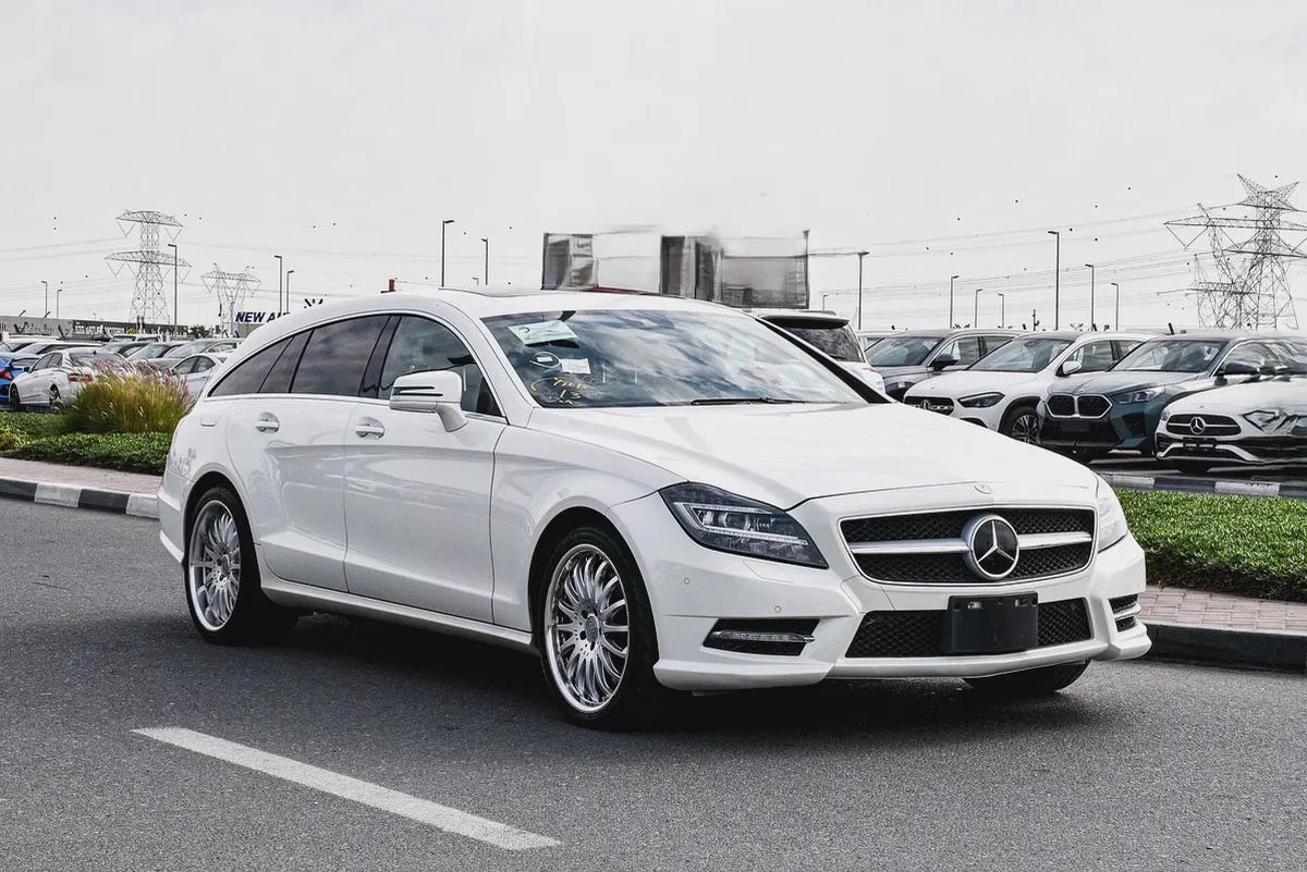2013 - BENZ CLS550 STW - SUPER CLEAN - LIKE NEW - ONLY 138,000 KM-0-0