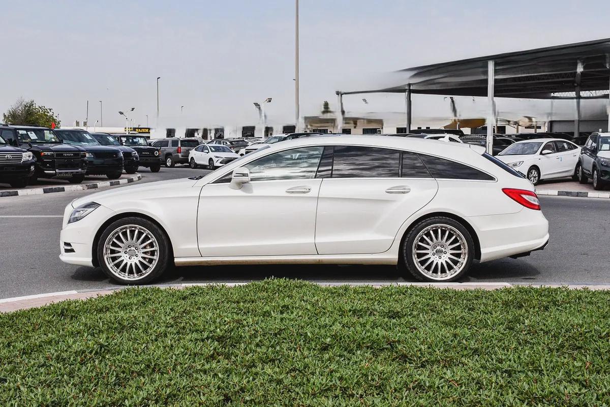 2013 - BENZ CLS550 STW - SUPER CLEAN - LIKE NEW - ONLY 138,000 KM-4-4