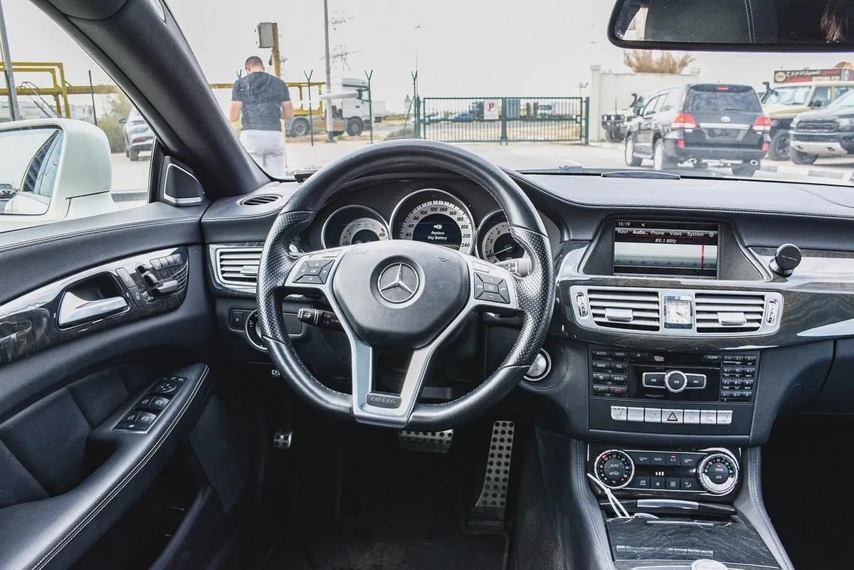 2013 - BENZ CLS550 STW - SUPER CLEAN - LIKE NEW - ONLY 138,000 KM-9-9