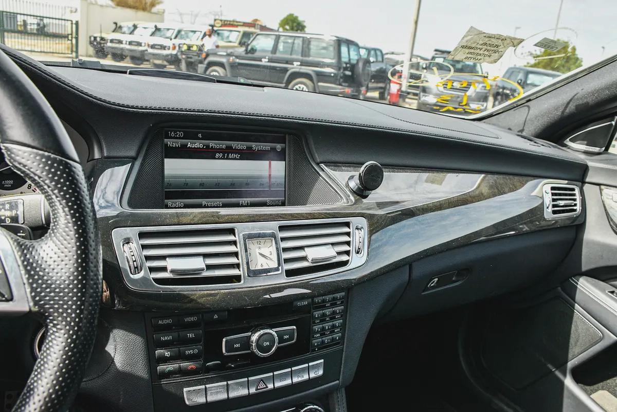 2013 - BENZ CLS550 STW - SUPER CLEAN - LIKE NEW - ONLY 138,000 KM-10-10