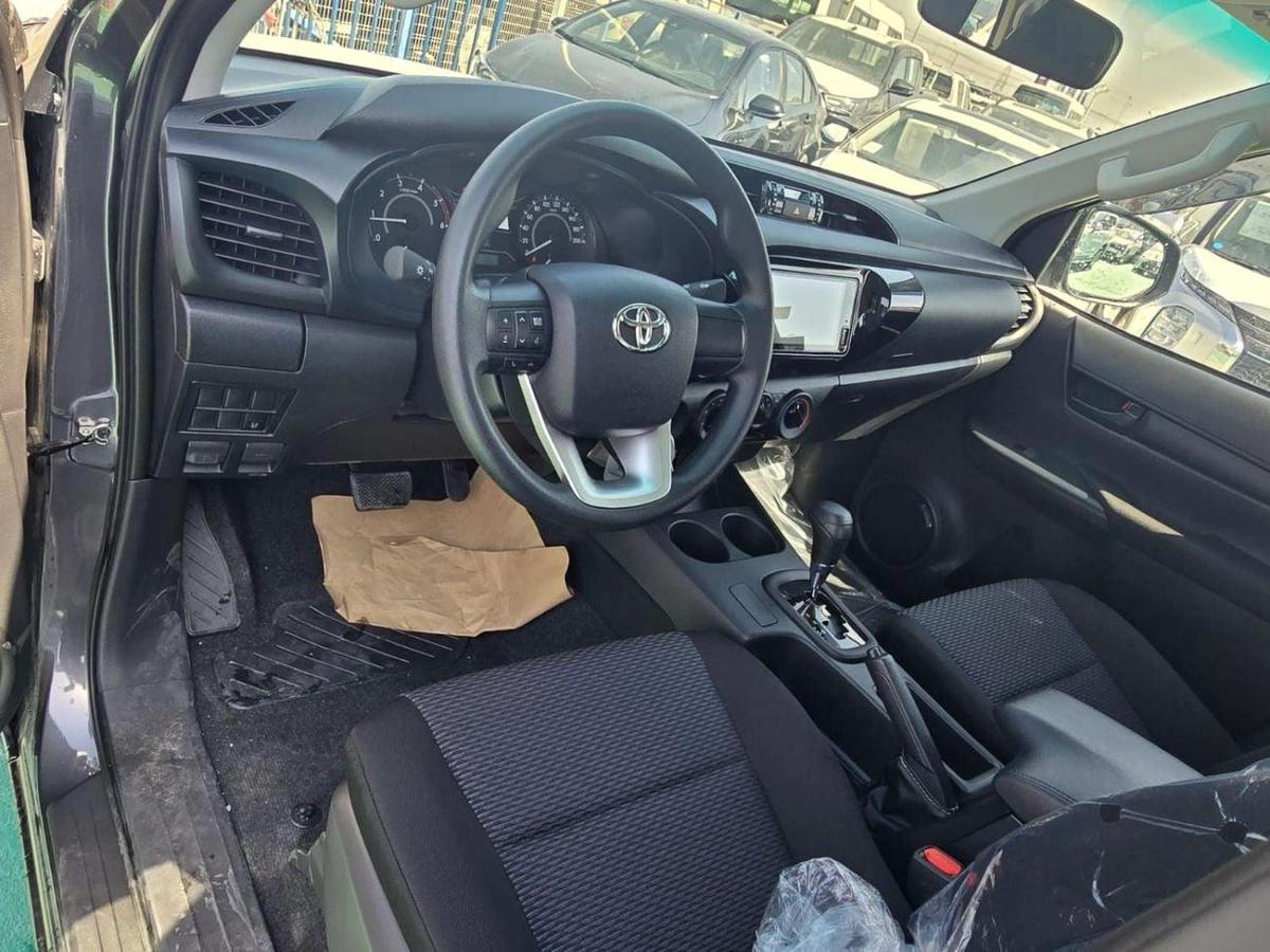 Toyota Hilux Brand New 2026 Toyota Hilux 2.4L Diesel Automatic 4x4 – Basic-7-7