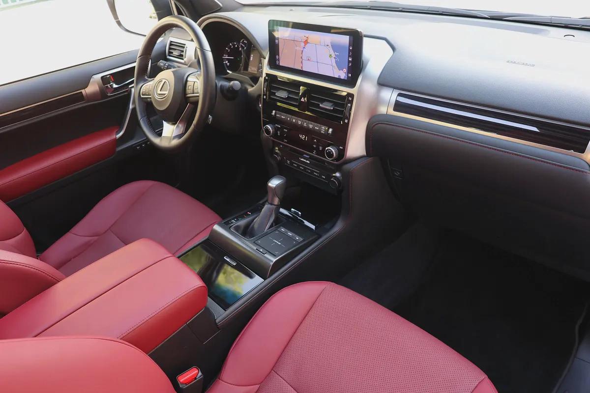 LEXUS GX460-PREMIUM-2023-54000KM-GCC SPECS -UNDER WARRANTY-EXCELLENT CONDITION-15-15