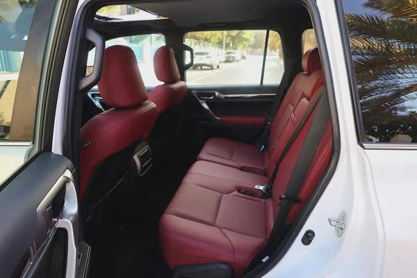 LEXUS GX460-PREMIUM-2023-54000KM-GCC SPECS -UNDER WARRANTY-EXCELLENT CONDITION