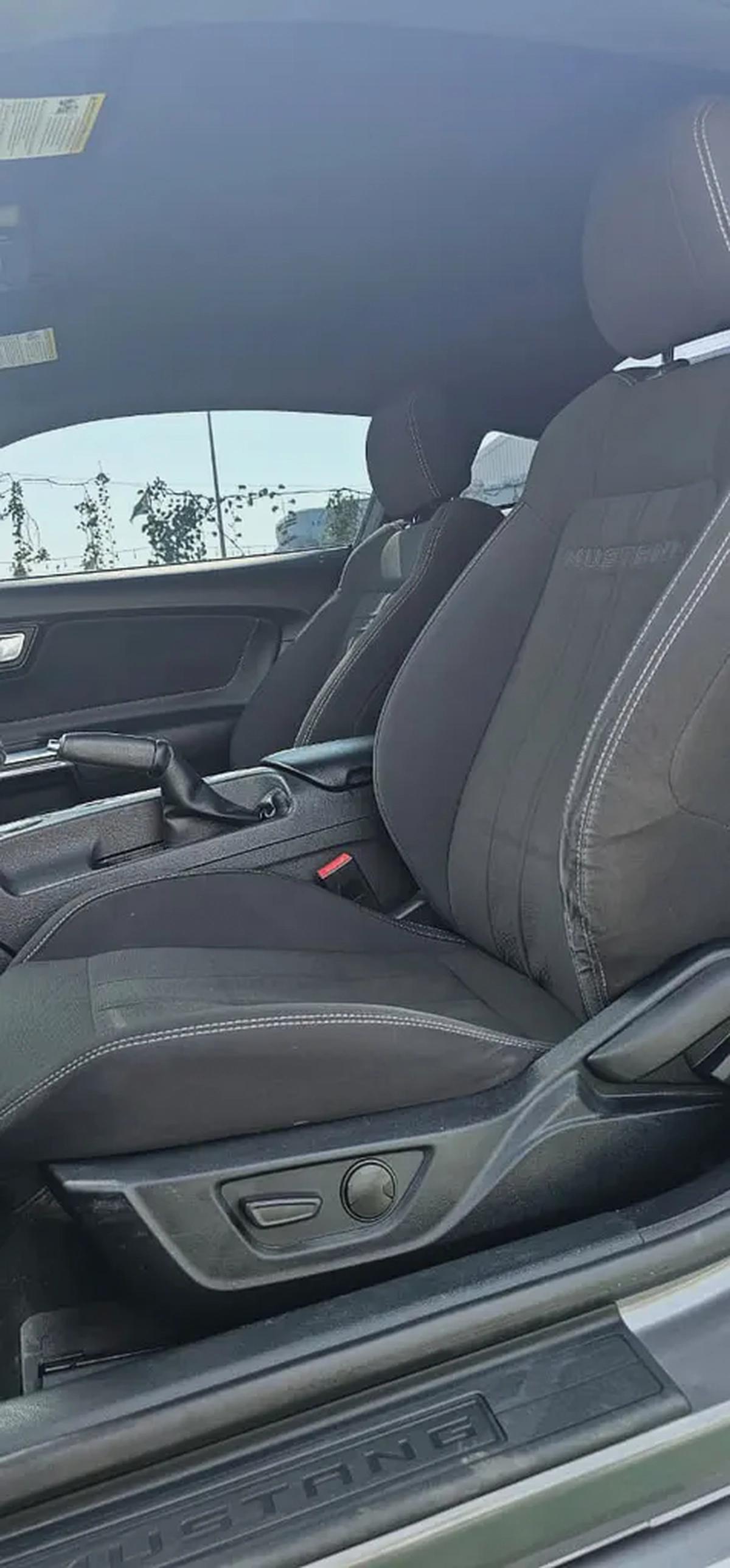 فورد موستانج موديل 2022 ECO BOOST-4-4