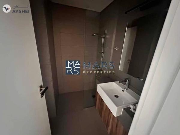 Brand new balconey studio avalible with gym,pool,parking