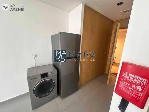 Brand new balconey studio avalible with gym,pool,parking