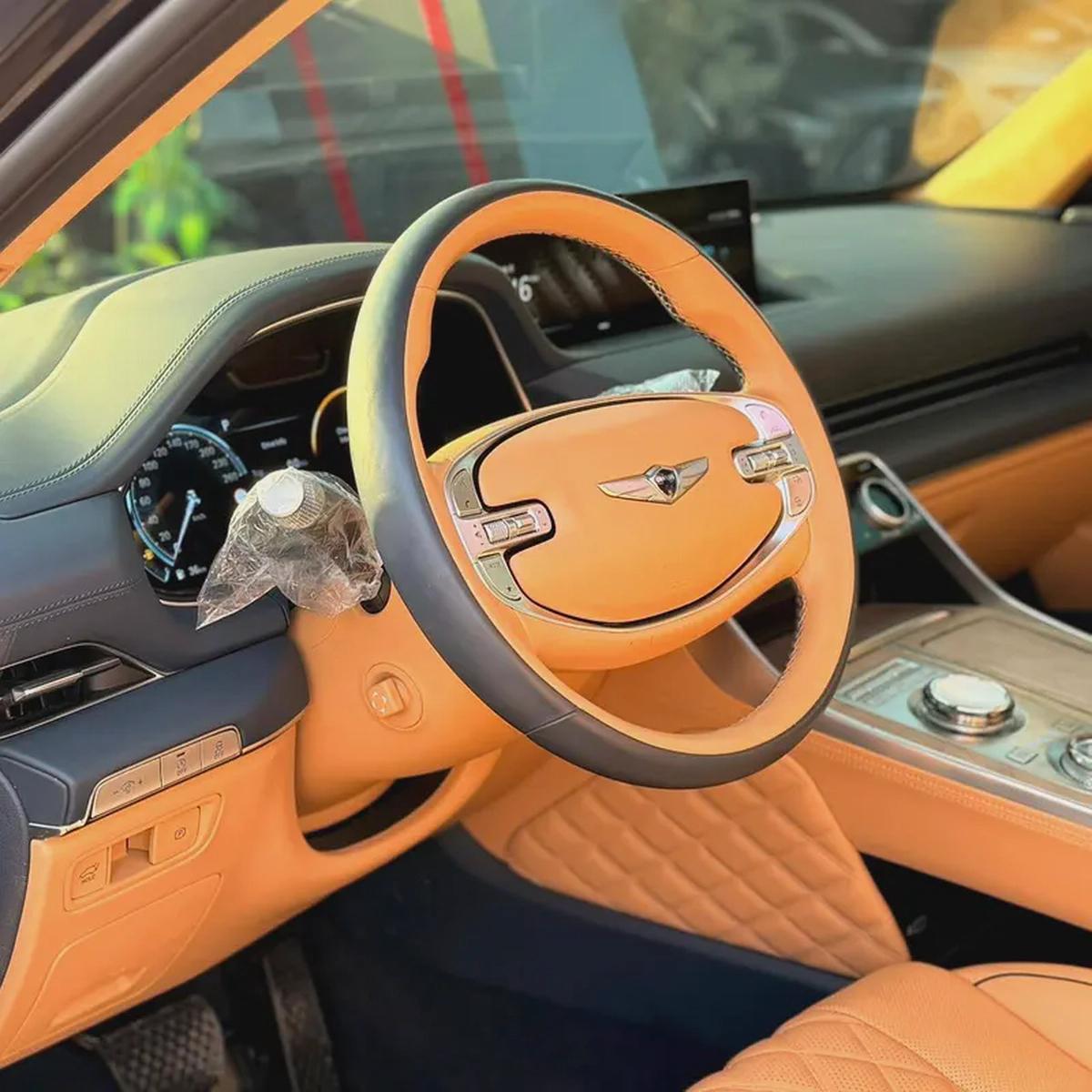 Genesis GV80 2023 | 6-Cylinder | Korean Specs | 38K KM | Black | جينسس GV80 2023 6 سلندر-6-6