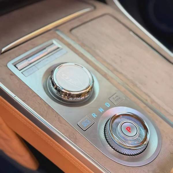 Genesis GV80 2023 | 6-Cylinder | Korean Specs | 38K KM | Black | جينسس GV80 2023 6 سلندر