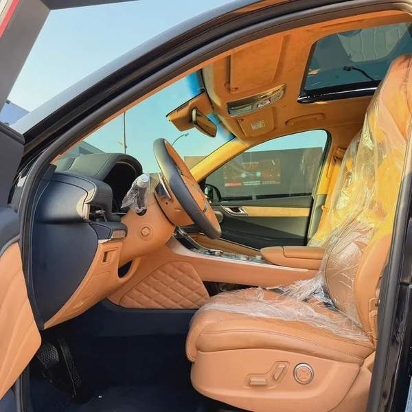 Genesis GV80 2023 | 6-Cylinder | Korean Specs | 38K KM | Black | جينسس GV80 2023 6 سلندر