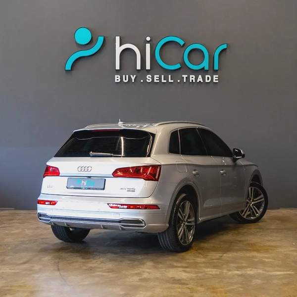 AED 1,915 pm • 0% Downpayment • Audi Q5 45TFSI S-Line • 1 Year Warranty