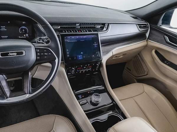 2,853 AED / 60 months | 0% DP | 2023 Jeep Grand Cherokee Limited L / Full Service History