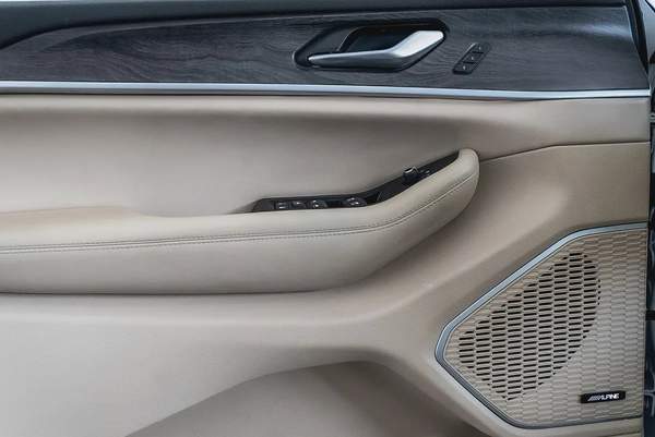 2,853 AED / 60 months | 0% DP | 2023 Jeep Grand Cherokee Limited L / Full Service History