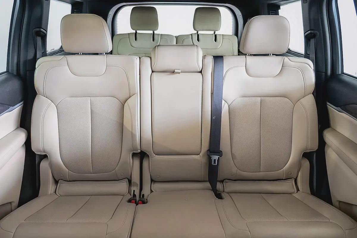 2,853 AED / 60 months | 0% DP | 2023 Jeep Grand Cherokee Limited L / Full Service History-12-12