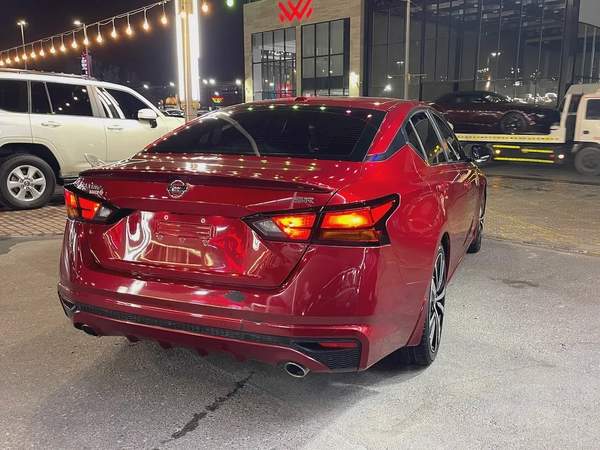 نيسان التيما SRموديل 2020 وارد امريكي بحاله ممتازه