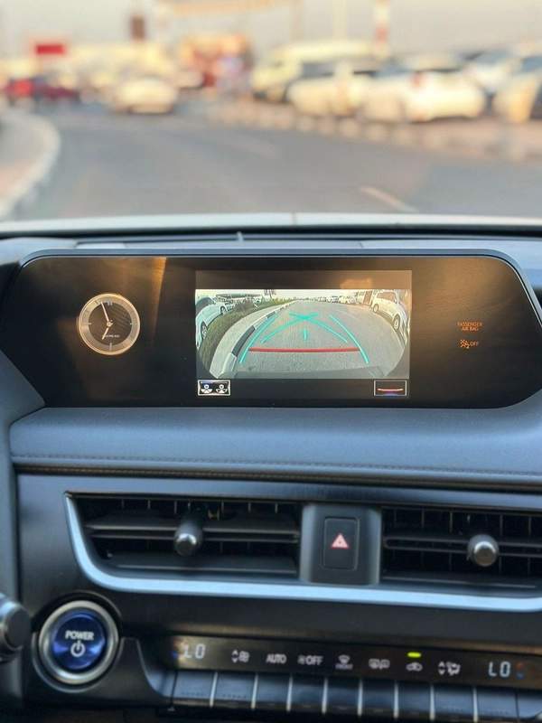 Lexus UX250h Premium F- Sport Hybrid