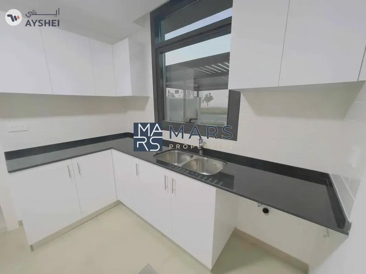 Ready to move three bedrooms corner unit available for sales in Nasma residence for 1,650,000 AED-17-17