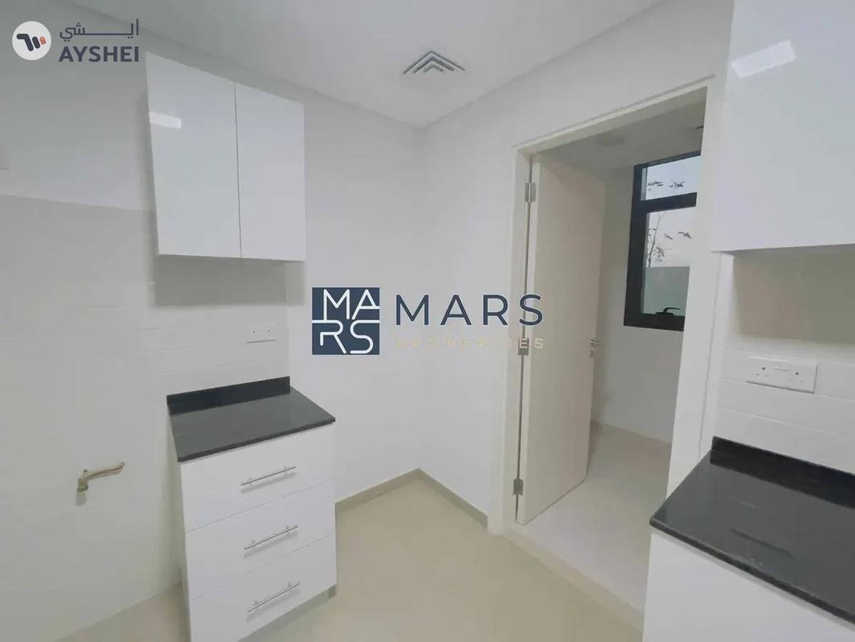 Ready to move three bedrooms corner unit available for sales in Nasma residence for 1,650,000 AED-18-18