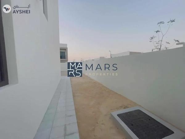 Ready to move three bedrooms corner unit available for sales in Nasma residence for 1,650,000 AED